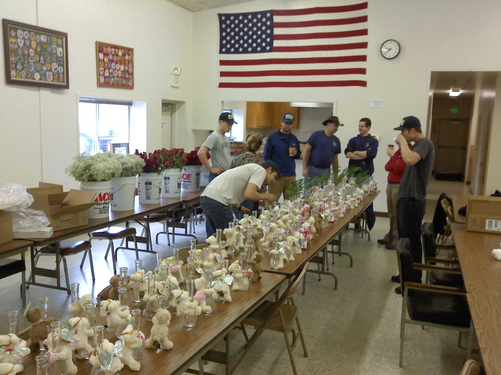 loading Gallery/Personnel//Valentine Flame Prep, 13feb10/fullsize/100213 011.jpg... or select a thumbnail